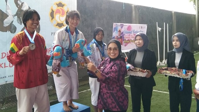 Atlet kempo Mamuju Velove berhasil meraih medali emas. Foto: Awal Dion/sulbarkini