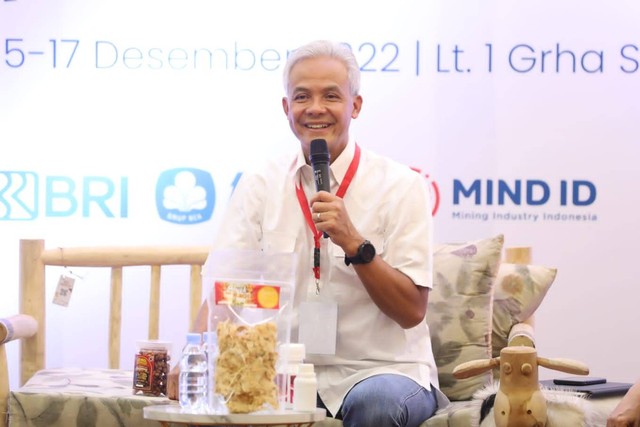 Ganjar Pranowo membeberkan tiga cara bangkitkan UMKM Jawa Tengah dalam acara UMKM Days 2022 yang digelar di Lantai 1 Grha Sabha Pramana UGM. Foto: Dok. Istimewa