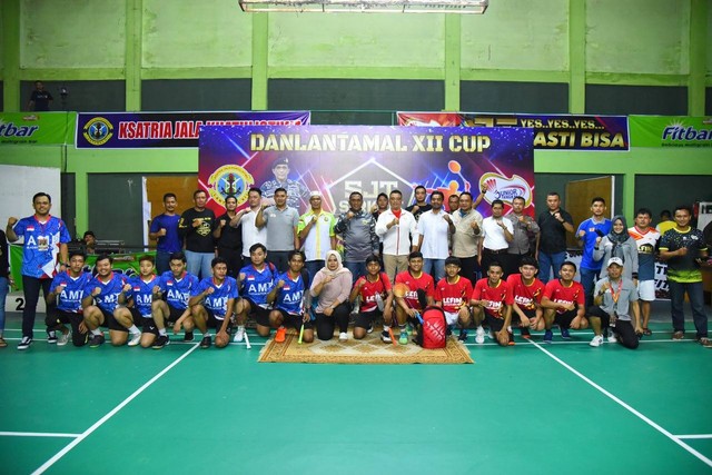 Kejuaraan Turnamen Bulu Tangkis se-Kalbar, Sirkuit Junior Tangkas (SJT) Danlantamal XII Cup Tahun 2022 telah selesai. Foto: Dok. Istimewa