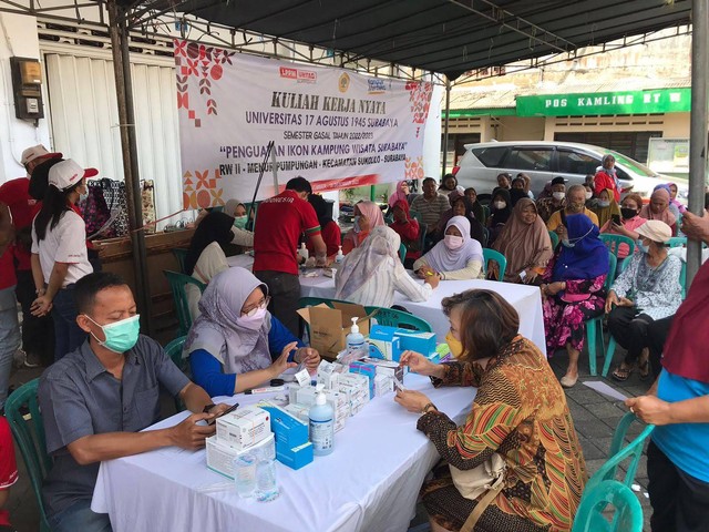 Foto Kegiatan Medical Check Up di Menur Pumpungan RW 02 - KKN UNTAG SURABAYA