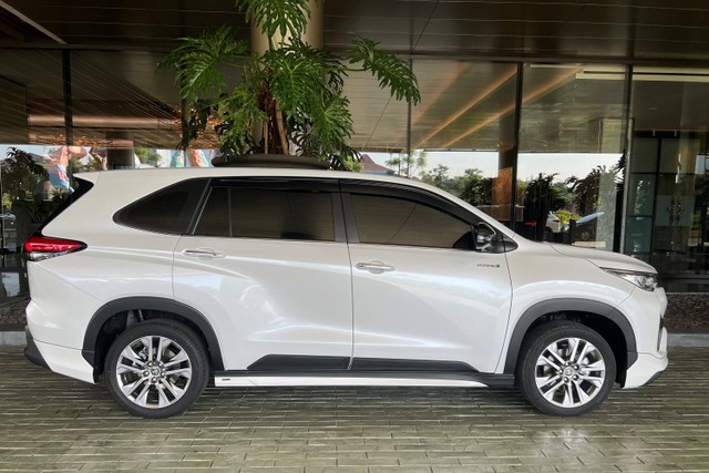 Media test drive Toyota Kijang Innova Hybrid di Jawa Tengah. Foto: Sena Pratama/kumparan