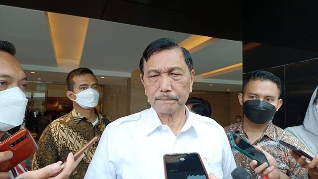 Menko Marinves Luhut Binsar Pandjaitan Usai Hadiri Acara Stranas PK, Jakarta, Selasa (20/12/2022). Foto: Aprilandika Pratama/kumparan