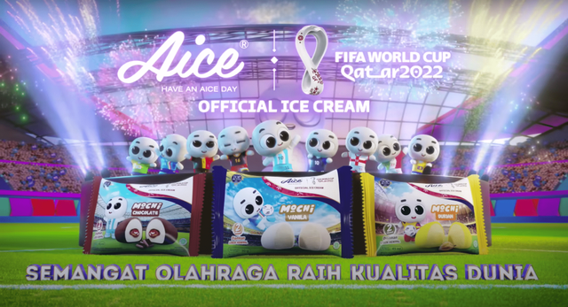 Maskot es krim Mochi pertama di Indonesia, Aice Mochi Baby, hadir di stadium-stadium selama pertandingan untuk menyemarakkan kampanye #SemangatOlahragaRaihKualitasDunia. Foto: AICE