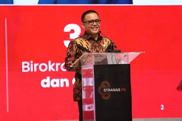 MenPANRB Abdullah Azwar Anas saat menghadiri acara Peluncuran Aksi Pencegahan Korupsi 2023-2024, di Jakarta, Selasa (20/12). Foto: Dok. KemenPANRB