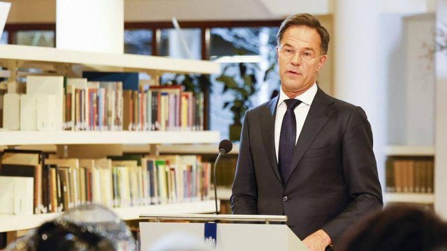 Perdana Menteri Belanda Mark Rutte secara resmi meminta maaf atas 250 tahun keterlibatan Belanda dalam perbudakan, menyebutnya sebagai kejahatan terhadap kemanusiaan.