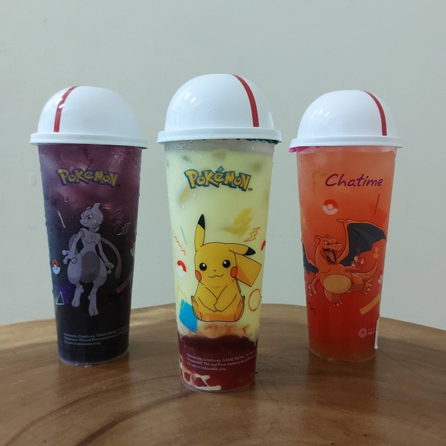 Chatime merilis tiga varian minuman dengan kemasan edisi Pokemon (13/12/2022). Foto: Azalia Amadea/Kumparan