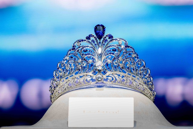 Mahkota baru Miss Universe 2022, hadirkan 993 batu mulia dan 110,83 karat safir . Foto: The Miss Universe Organization
