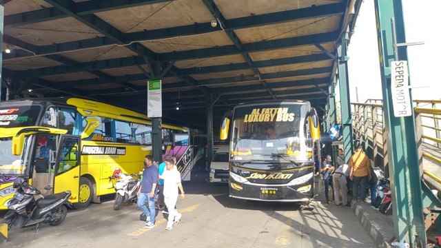 Suasana di tempat parkir Abu Bakar Ali (ABA) Kota Yogyakarta, Rabu (21/12). Foto: Arfiansyah Panji/kumparan