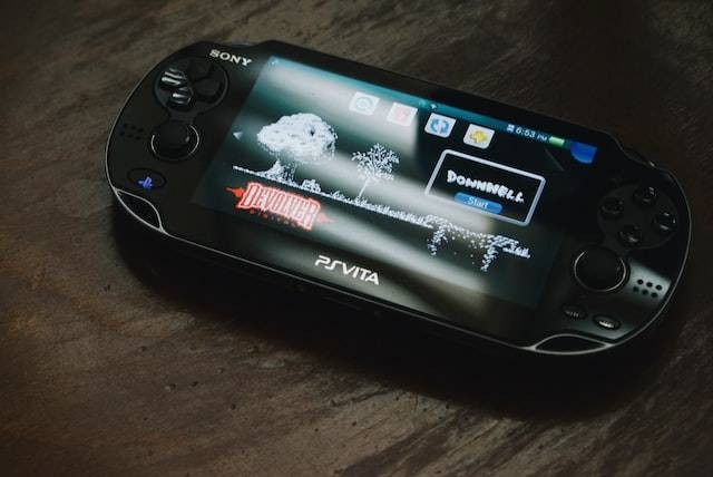 Ilustrasi PS Vita emulator. Foto: Aleks Dorohovich/Unsplash