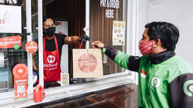 Ilustrasi pesan antar makanan GoFood. Foto: Gojek