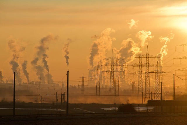 Pencemaran Udara oleh Aktivitas Industri. Sumber : Pexels.com
