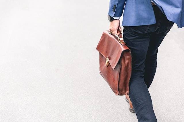 Ilutrasi tenaga kerja berdasarkan kualitasnya. Foto: Unsplash/Marten Bjork