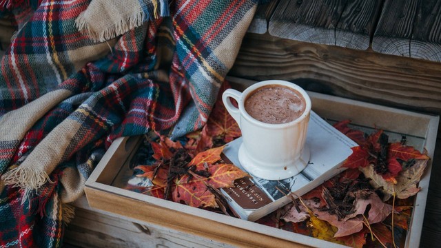 https://pixabay.com/photos/coffee-hot-chocolate-cup-drink-2179009/