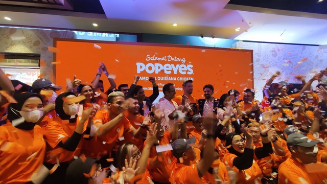 Konferensi pers dalam preview pembukaan kembali restoran Popeyes Indonesia di Jalan MH Thamrin, Jakarta, Jumat (23/12/2022). Foto: Riad Nur Hikmah/kumparan