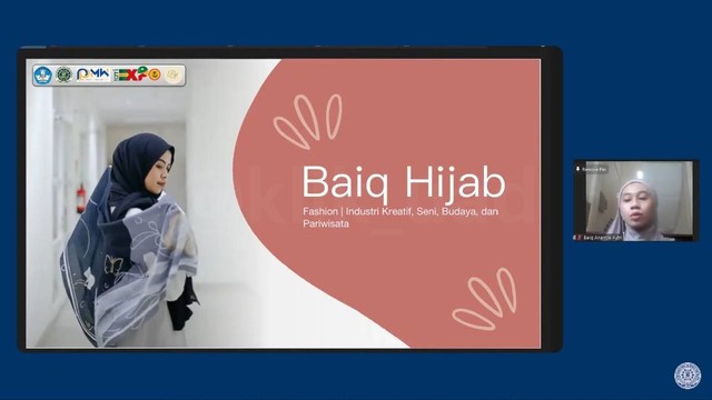 Presentasi Baiq Hijab pada Talkshow Kemahasiswaan Saudagar Dahlan Muda Universitas Ahmad Dahlan (UAD) (Foto: Didi)