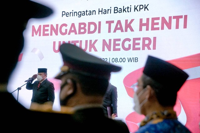 Ketua KPK Firli Bahuri hadiri upacara Peringatan Hari Bakti KPK di Gedung Juang KPK, Jakarta, Selasa (27/12/2022). Foto: Jamal Ramadhan/kumparan