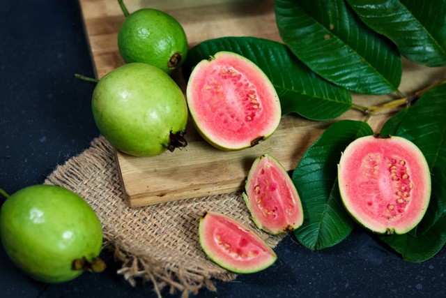 Ilustrasi buah jambu biji. Foto: Pexels