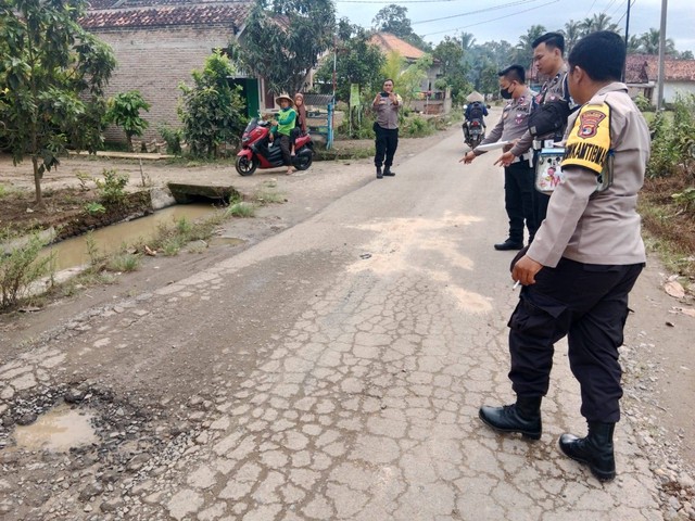 Gagal Nyalip Truk, Pelajar Di Pringsewu, Lampung, Tewas Kecelakaan ...