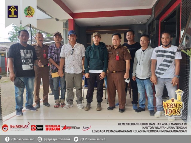 https://lapaspermisan.kemenkumham.go.id/berita-utama/7-wbp-lapas-permisan-nusakambangan-lakukan-penghadapan-dan-pelaporan-pembebasan-bersyarat-ke-bapas-dan-kejaksaan-cilacap