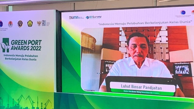 Sambutan Menko Marves Luhut Binsar Pandjaitan di acara Green Port Awards, Kemenkomarves, Rabu (28/12/2022). Foto: Nabil Jahja/kumparan