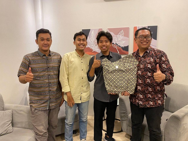 Foto Bersama Direktur LSUP BMWI (Sumber Foto Pribadi)