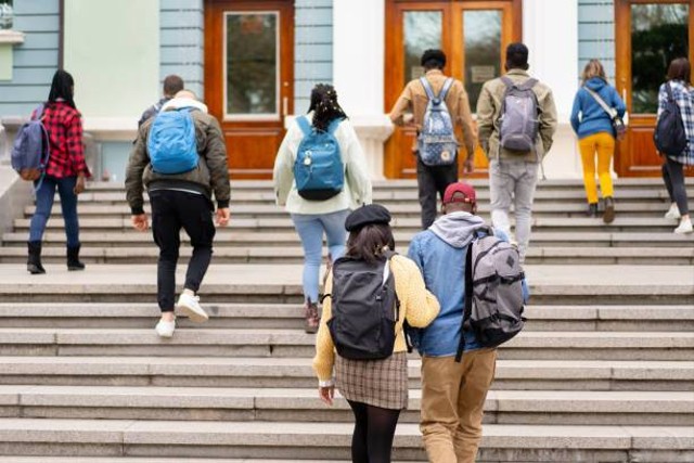 Daftar Universitas di Jawa Barat yang Terkenal, Foto: Unsplash.