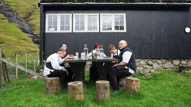 Koks, restoran berbintang Michelin yang terletak di salah satu desa di Greenland dengan populasi 53 orang. Foto: Instagram/@koks_restaurant