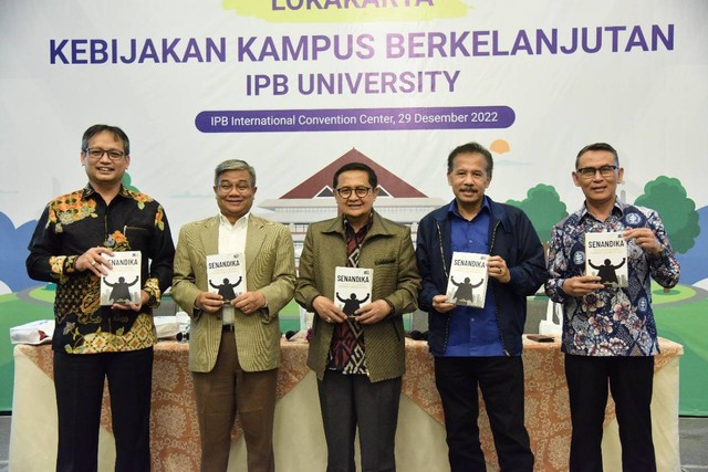 ICMI dan Pakar IPB University Bedah Buku "Senandika" tentang Kebijakan Kampus Berkelanjutan