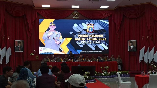 Press Release Akhir Tahun 2022 Polda Riau, Jumat (30/12) (DEFRI CANDRA/SELASAR RIAU)