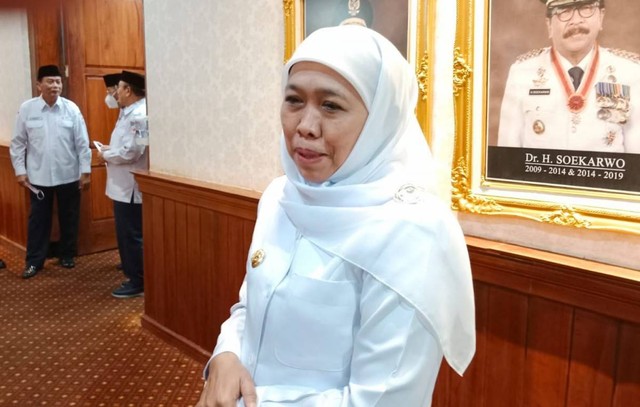 Jokowi Cabut PPKM, Khofifah Minta Warga Jatim Tetap Waspada