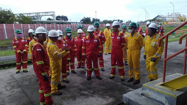 SKK Migas lakukan kegiatan monitoring di Onshore Receiving Facilities (ORF) PC Ketapang II Ltd (PCK2L) yang berlokasi di Gresik, Jawa Timur, Sabtu (31/12/2022). Foto: Dok. SKK Migas