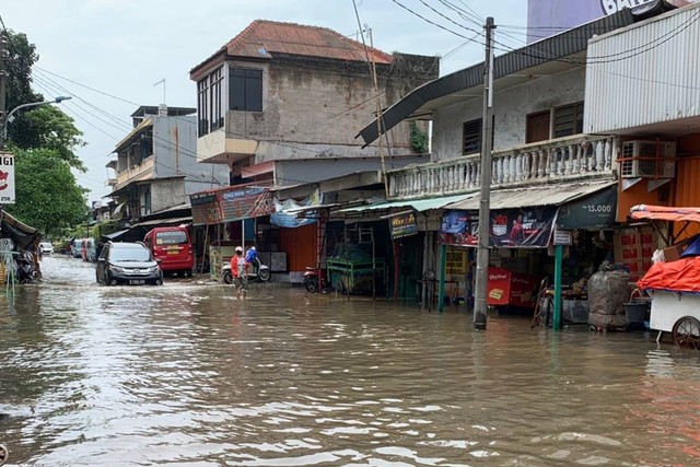 Banjir Yang Rendam Jakarta Utara Usai Hujan Cepat Surut | Kumparan.com