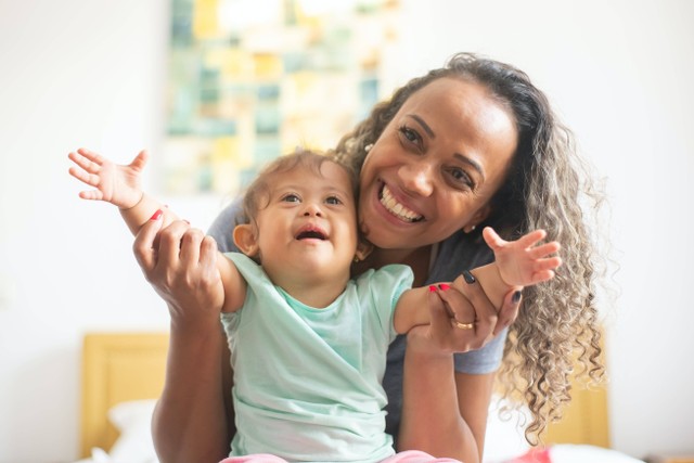 Down syndrom adalah gangguan kelainan genetik yang bisa menyebabkan penderitanya mempunyai tingkat kecerdasan dan tampilan fisik yang berbeda. Foto: Pexels.com 