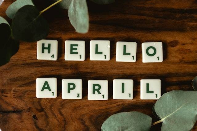 Ilustrasi kalender bulan April. Foto: Pexels/Polina Kovaleva