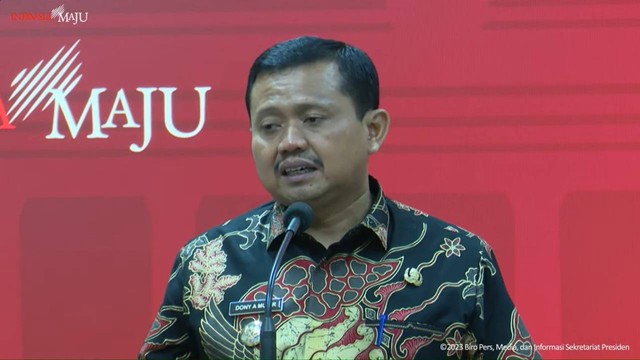 Bupati Sumedang Dony Ahmad Munir di Istana Presiden, Jakarta, Senin (2/1/2022). Foto: Youtube/Sekretariat Presiden