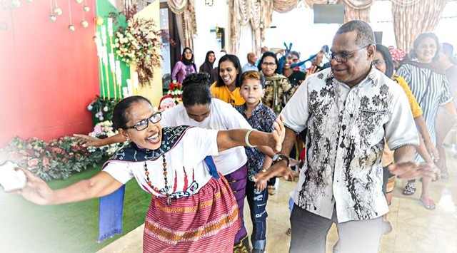 Open House di Awal Tahun, Pj Bupati Sorong Ajak Masyarakat Bangun Sorong