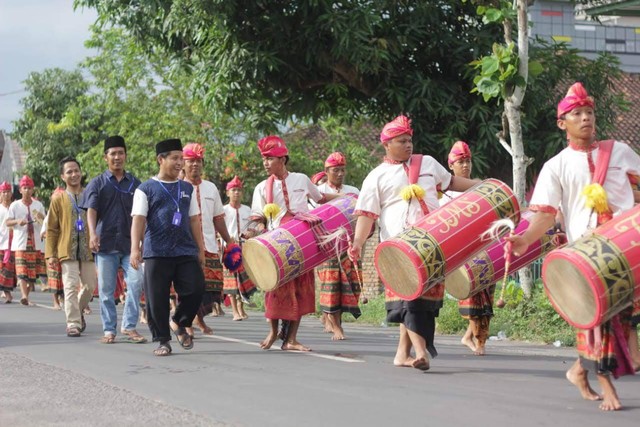 Kesenian musik tradisional tongkek masyarakat Pancor di Lombok Timur. (Sumber: Pribadi, Senin 2/1/2023)