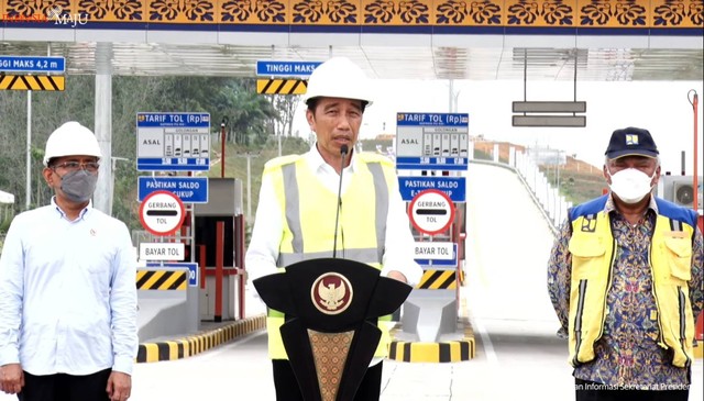 Jokowi Resmikan Jalan Tol Pekanbaru-Bangkinang Sepanjang 30,9 Km ...