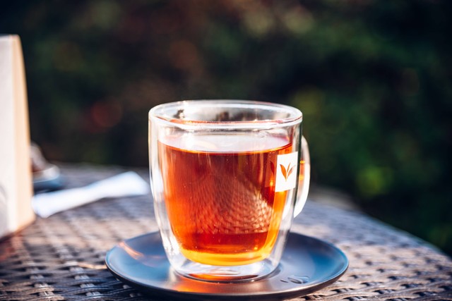 Ilustrasi Jawaban TTS untuk Tebakan Teh yang Paling Gede. Foto: dok. Nick Romanov (Unsplash.com)