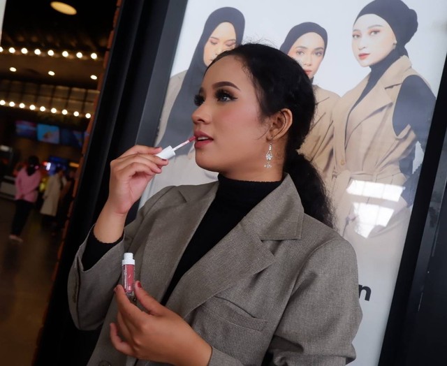 Natural Look yang Lebih Cerah Bakal Jadi Tren Makeup di Tahun Ini