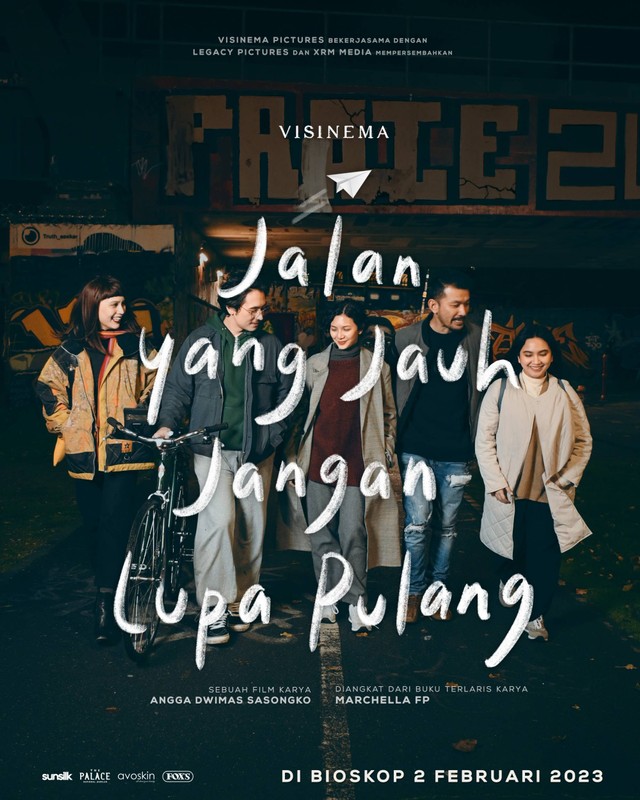 Poster film Jalan yang Jauh Jangan Lupa Pulang. Foto: Visinema Pictures
