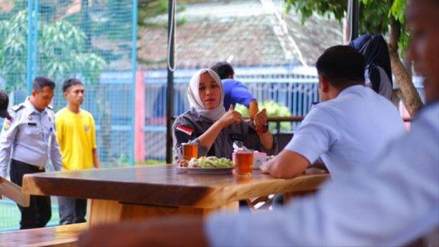 Kepala Rupbasan Surakarta, Ratna Dwi Lestari, dalam kunjungan studi tiru di Lapas Yogyakarta| Foto: Husni/ Humas Lapas Yogyakarta