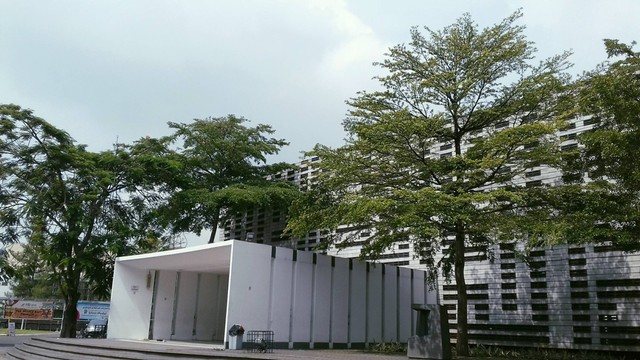 SEBAGAI ILUSTRASI: Masjid Al-Irsyad, Kota Baru Parahyangan, Bandung. Foto: Sarah Audrey/Shutterstock