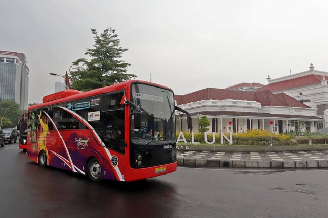 Bus listrik bekas KTT G20 yang dihibahkan ke Pemkot Surabaya berhenti beroperasi dok. Pemkot Surabaya