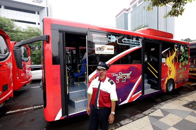 Belum Sebulan, Bus Listrik Bekas KTT G20 Di Surabaya Berhenti ...