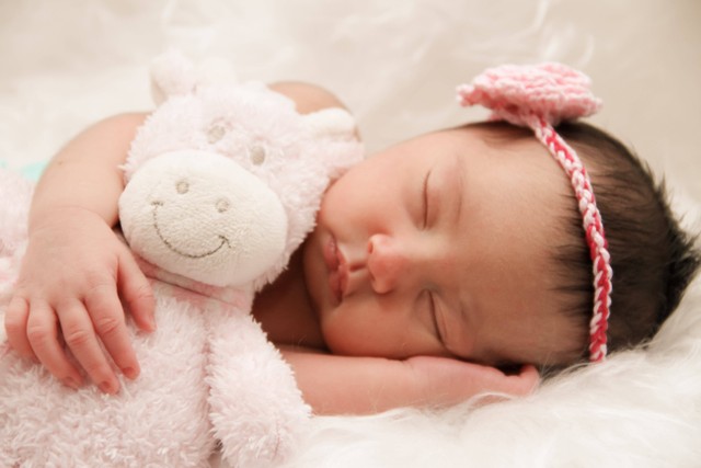 Salah satu contoh nama bayi perempuan Islami 2023 adalah Adiba Shakila Atmarini. Foto: Pexels.com