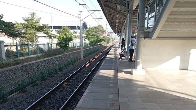 Daftar Stasiun Dekat Mega Bekasi Hypermall untuk Pengguna Kereta Api, foto: Kumparan