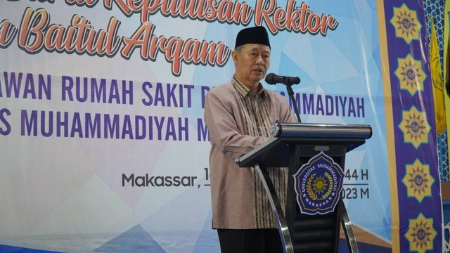Rektor Buka Kegiatan Baitul Arqam Karyawan RS PKU Muhammadiyah Unismuh Makassar (85514)