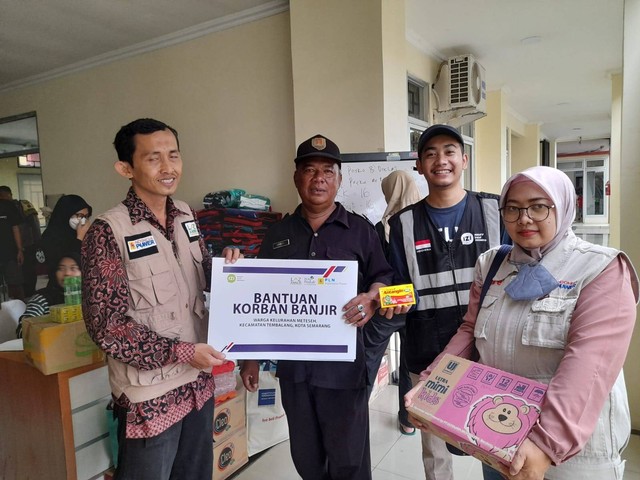 Bantuan PT PLN IP Semarang PGU Untuk Terdampak Banjir Semarang