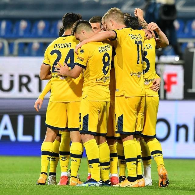 Para pemain Parma. (Foto: Instagram @parmacalcio1913)